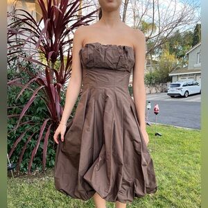 BCBGMAXAZRIA Silk Bubble Hem Strapless Dress size 8